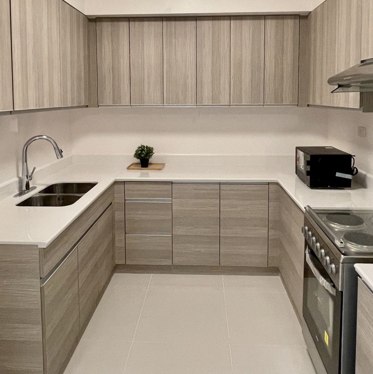 باب خشمونيوم